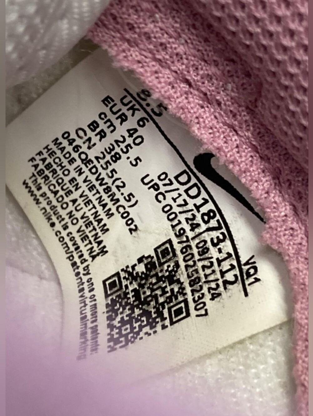 Nike Dunk Low 'Real Pink' Sneakers Wmn's Size 8.5 Like New MSRP $140 - Picture 9 of 9